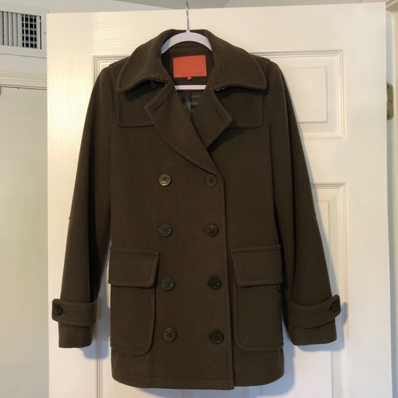 SINCLAIRE 10 Green Coat - Picture 1 of 9